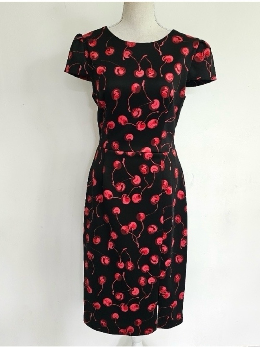🍒 Betsey Johnson Black Cherry Print Bodycon Rockabilly Sheath Dress Size 8 🍒